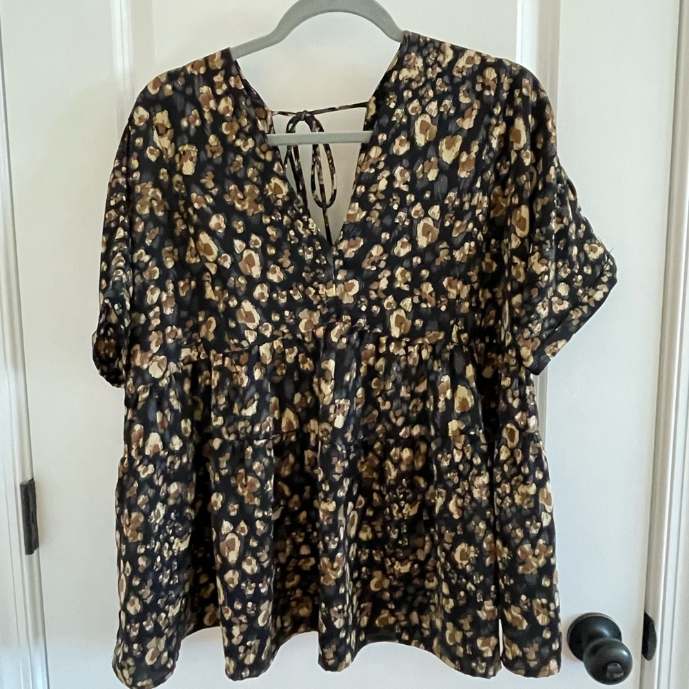 Entro flowy top